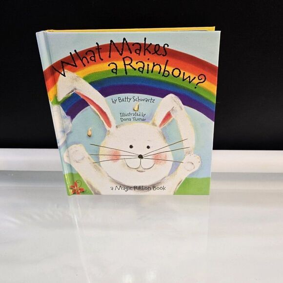 Lot of 2 Toddler Board Books - What Makes a Rainbow And Hello, World! Weather - Picture 3 of 10